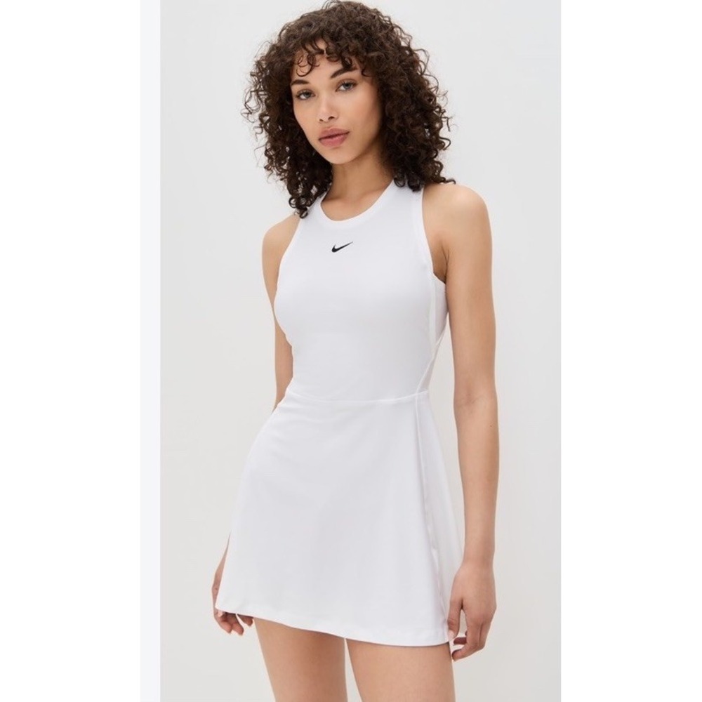Nike Women's NikeCourt Dri-Fit Victory Tennis Dress Sporty Chic Preppy Athletic